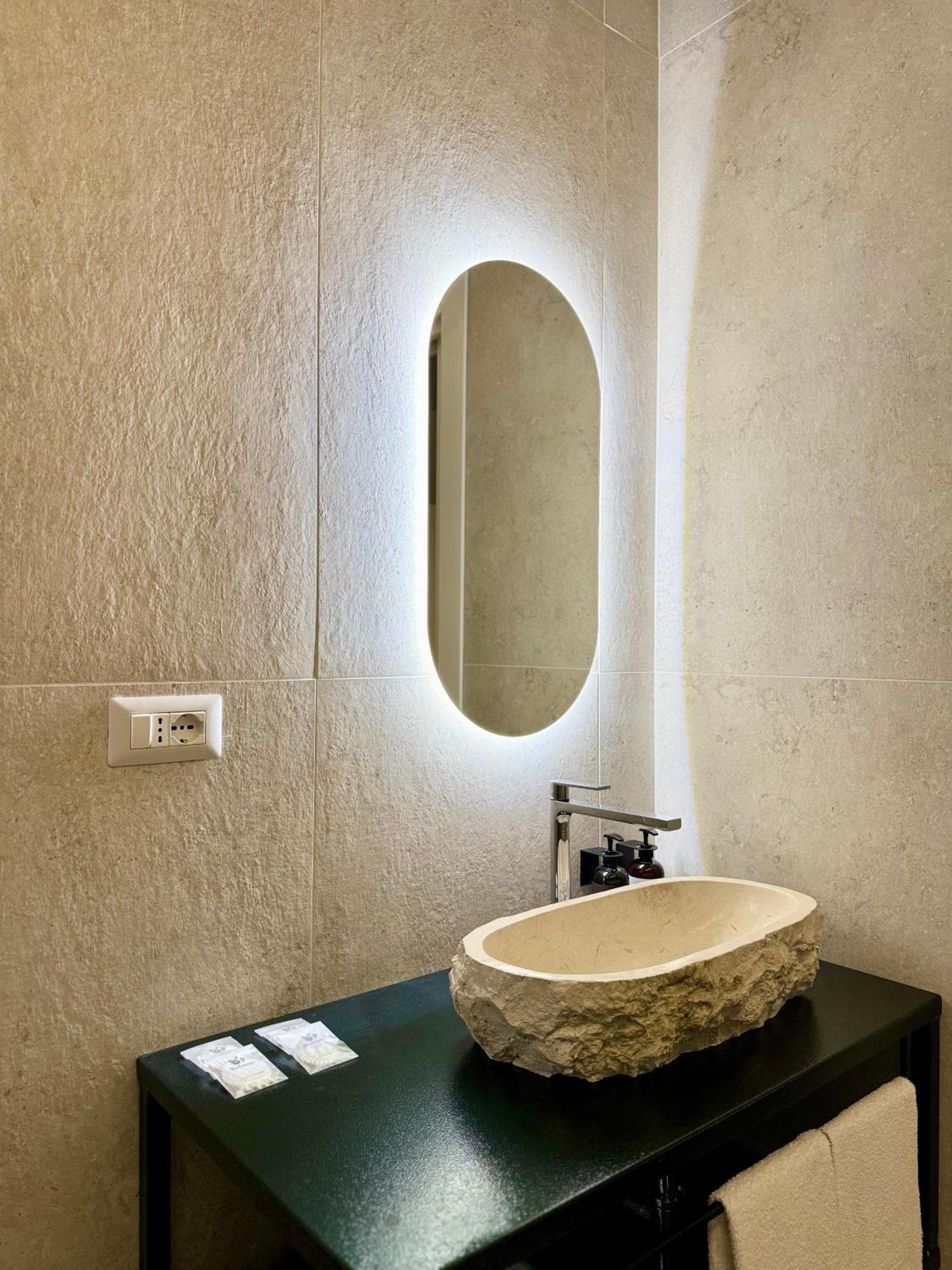 Anno13suites Guest house